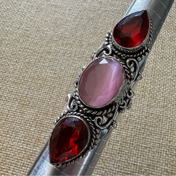 New Pink Cats Eye and Garnet Stone Silver Overlay Ring Size 7.5 - Picture 2 of 10